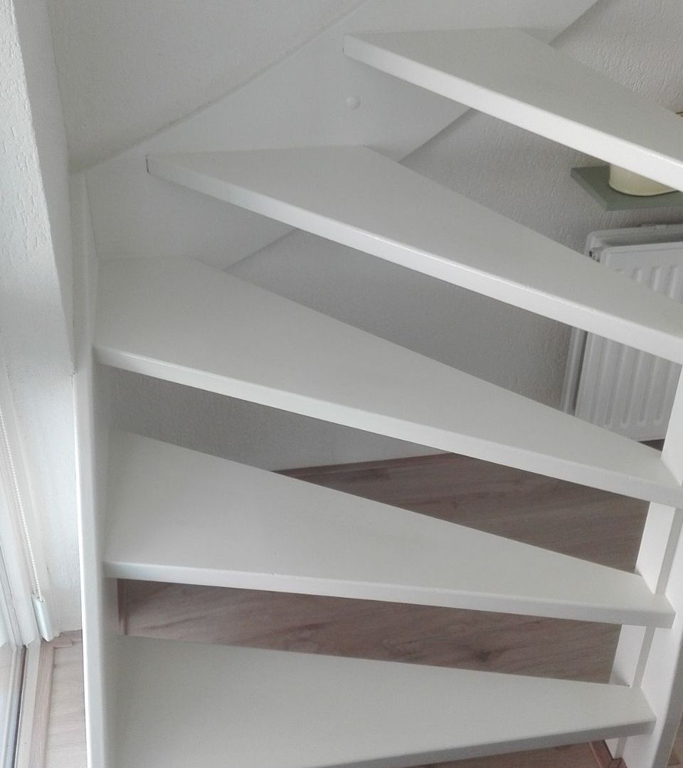 Witte open trap